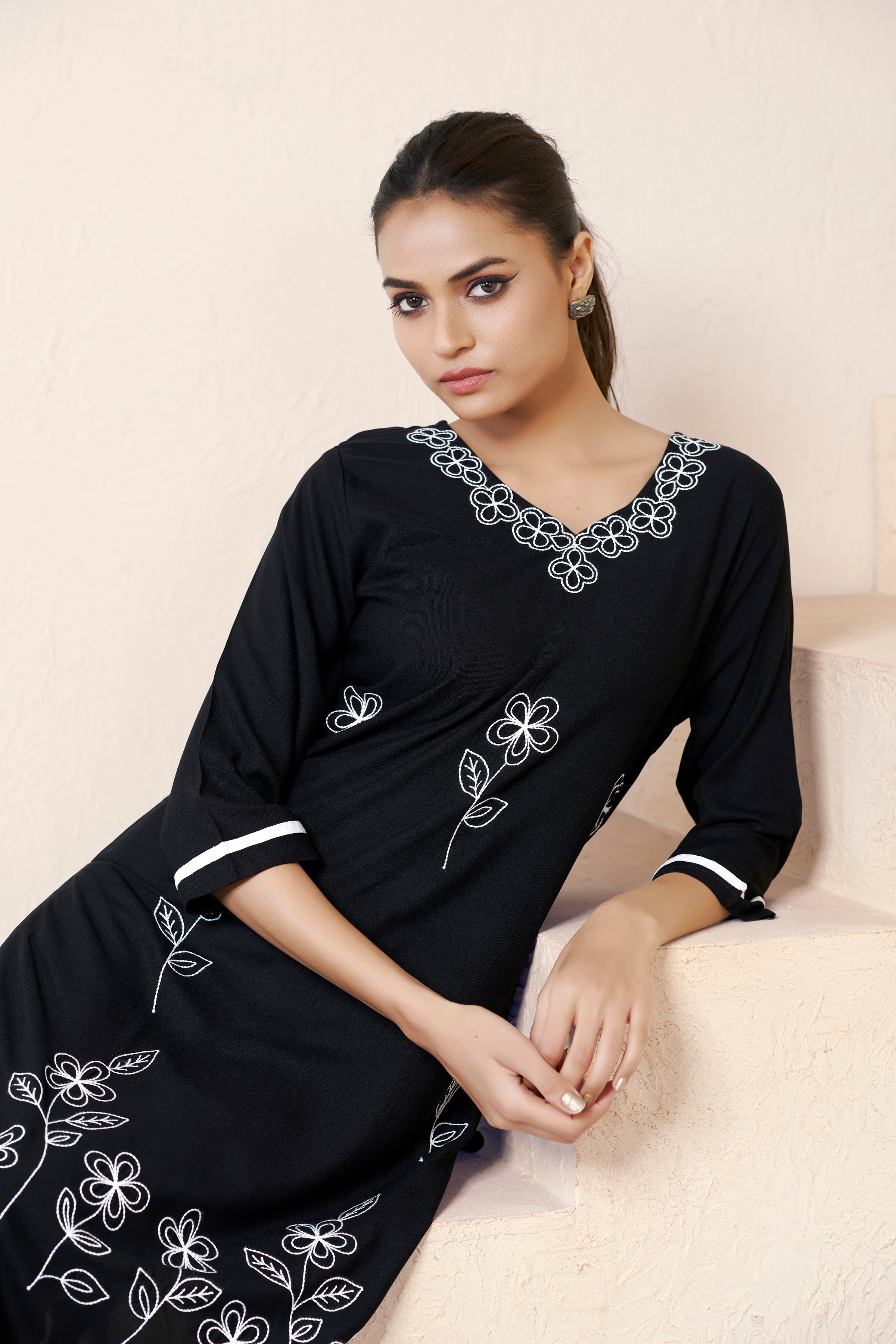 color_Black